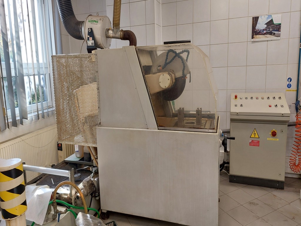 Veggetti Impianti VGT500 Sample cutting machine