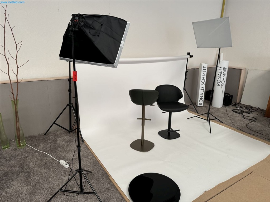 Used 2 Photo lights for Sale (Auction Premium) | NetBid Industrial Auctions