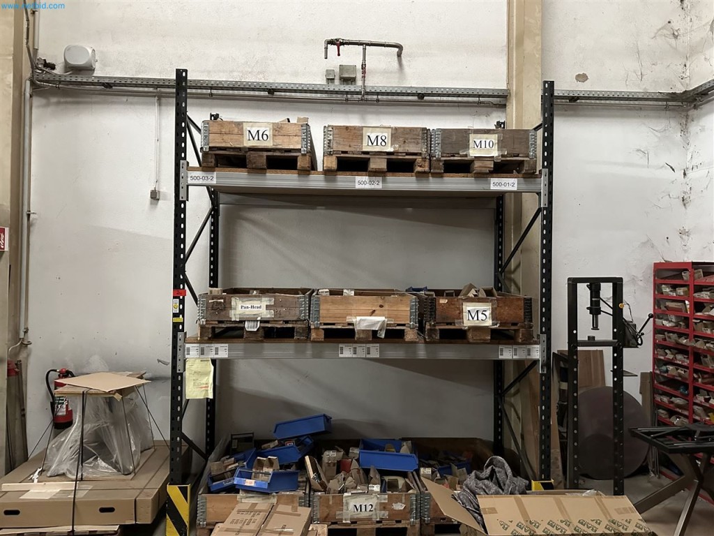 Used 1 Posten Heavy duty shelving for Sale (Auction Premium) | NetBid Industrial Auctions