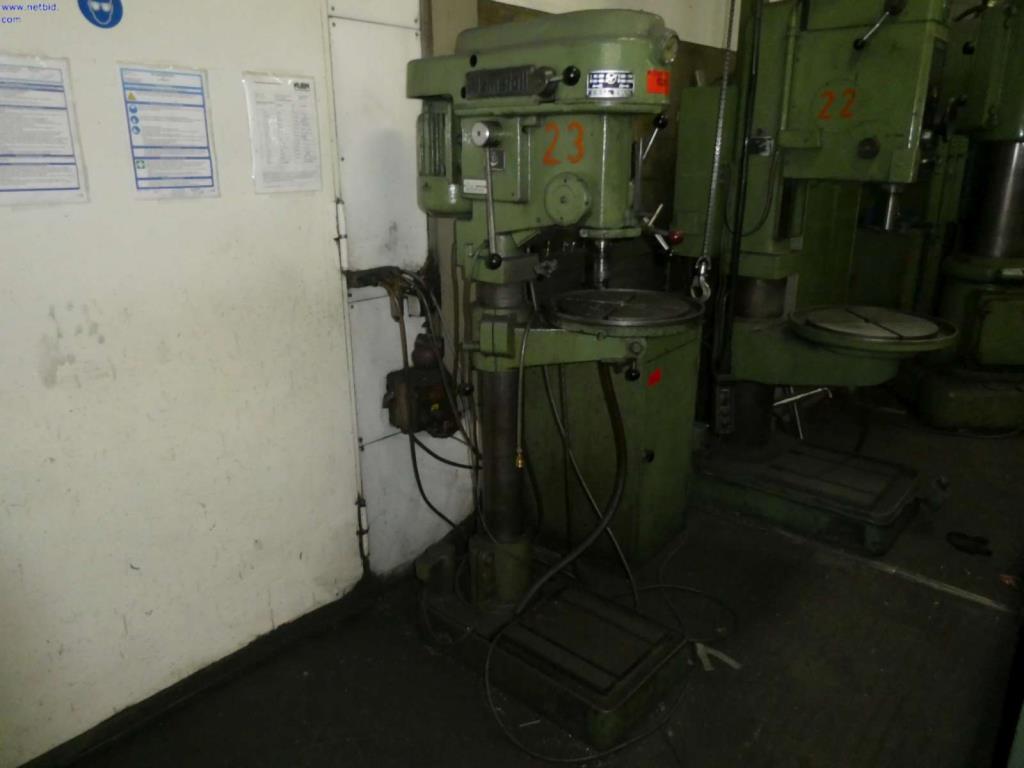 Used Alzmetall Column drilling machine for Sale (Auction Premium) | NetBid Industrial Auctions