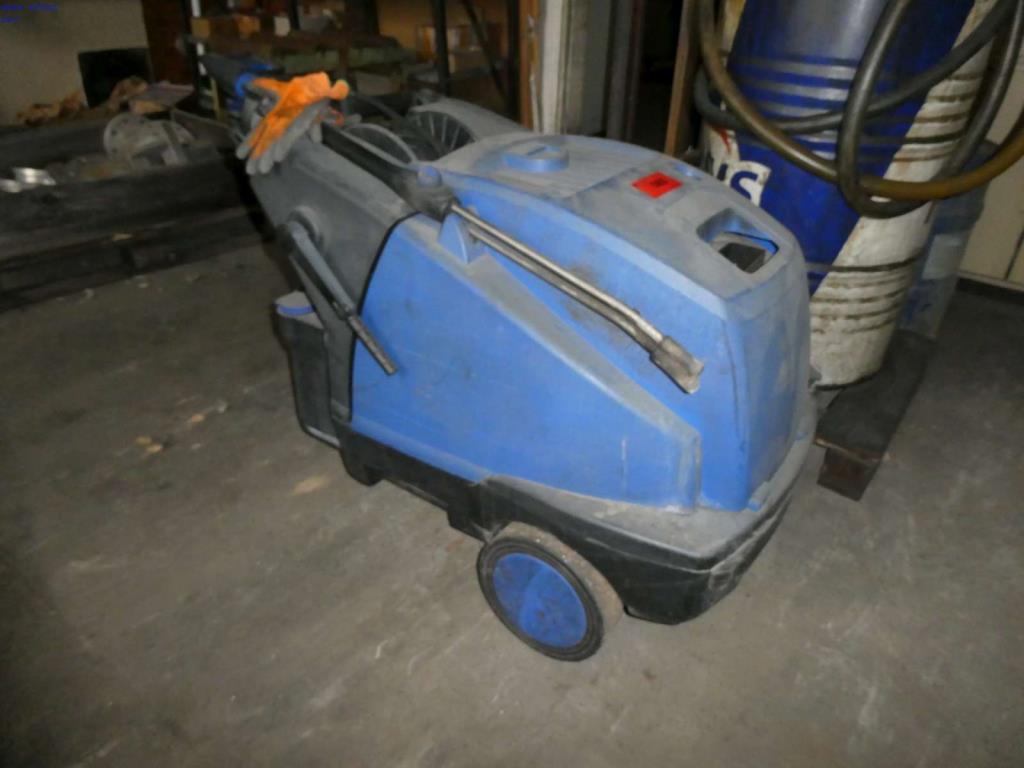 Used Nilfisk Neptun 3-33X High-pressure steam cleaner for Sale (Auction Premium) | NetBid Industrial Auctions