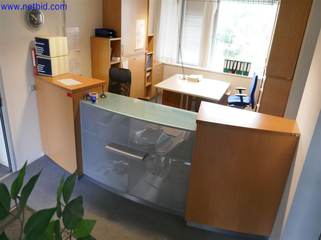 Used 1 Posten Office furniture for Sale (Auction Premium) | NetBid Industrial Auctions