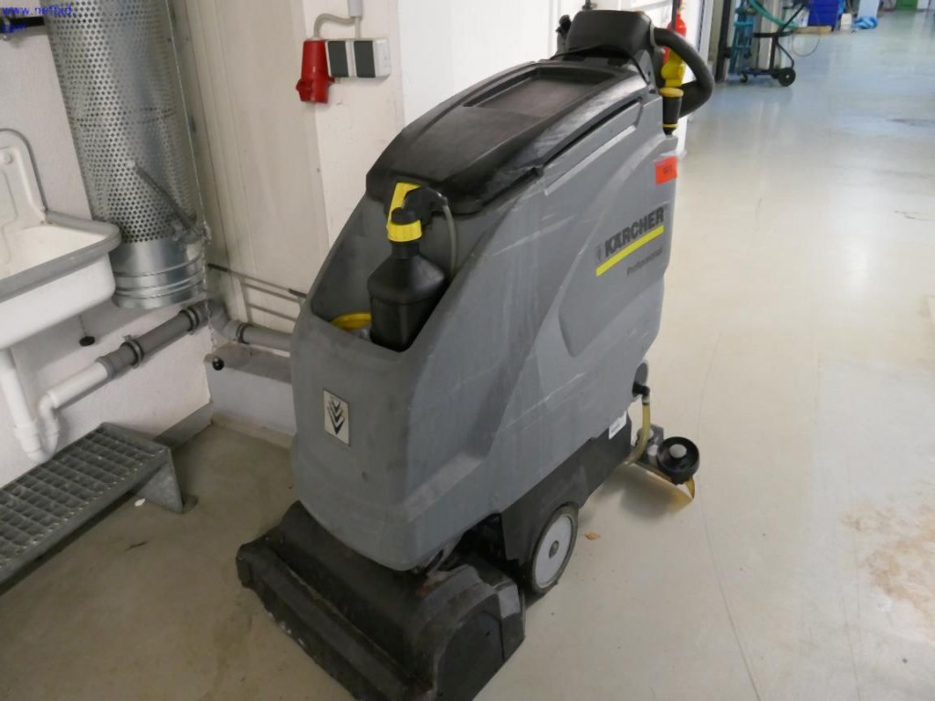 Kärcher Professional B40W Hallen-Kehr-/Saugmaschine