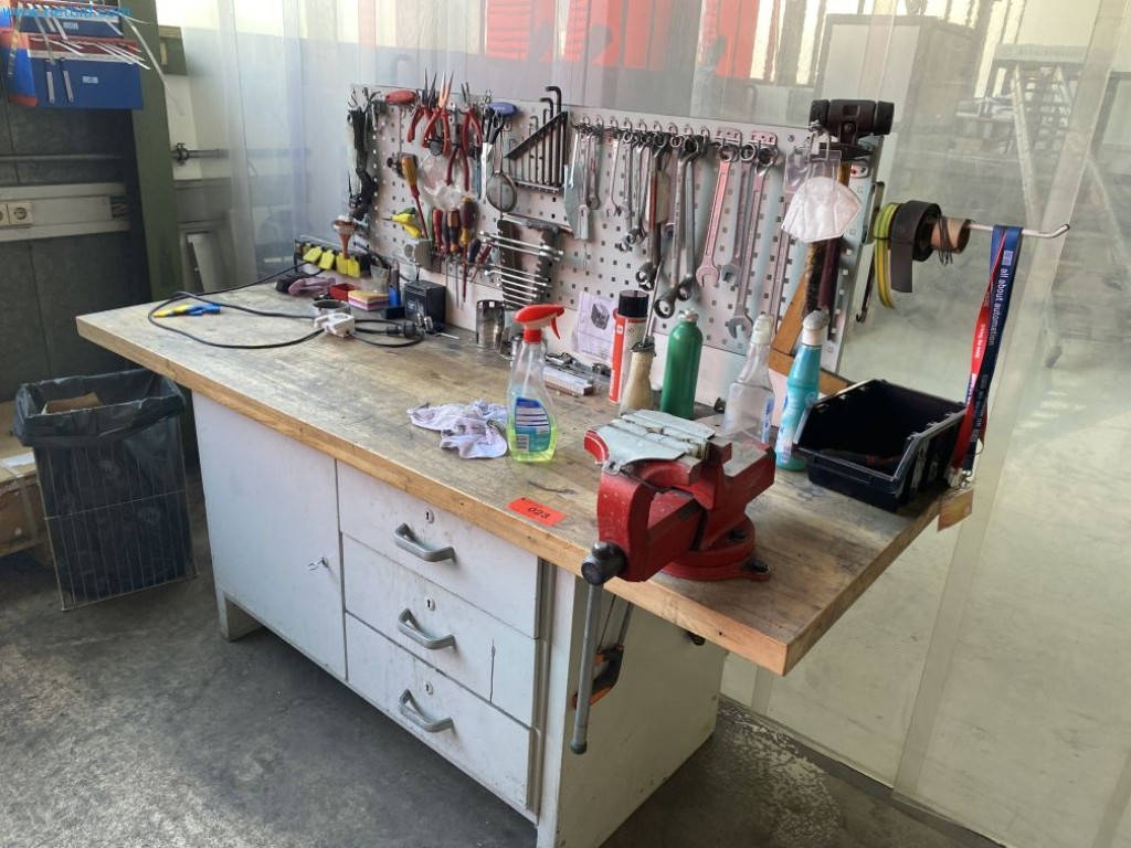 Used Workbench for Sale (Auction Premium) | NetBid Industrial Auctions