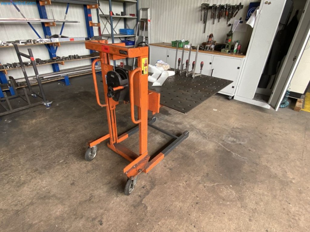 Used Welder´s perforated table for Sale (Auction Premium) | NetBid Industrial Auctions