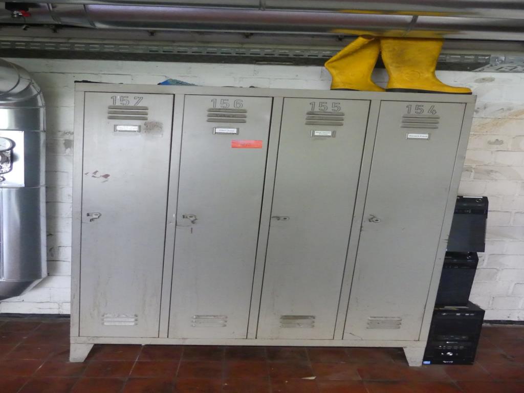 Used Quadruple locker for Sale (Auction Premium) | NetBid Industrial Auctions