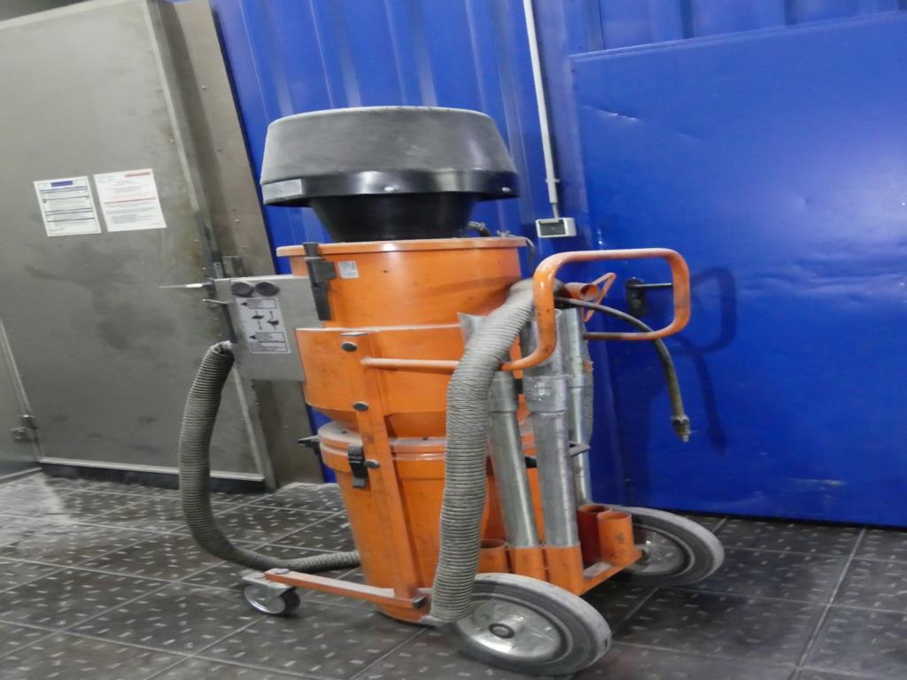 Used Norclean Industrial vacuum cleaner for Sale (Auction Premium) | NetBid Industrial Auctions