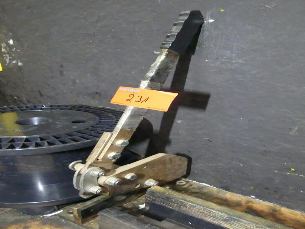 Used Pedding-haus Hand lever scissors for Sale (Auction Premium) | NetBid Industrial Auctions