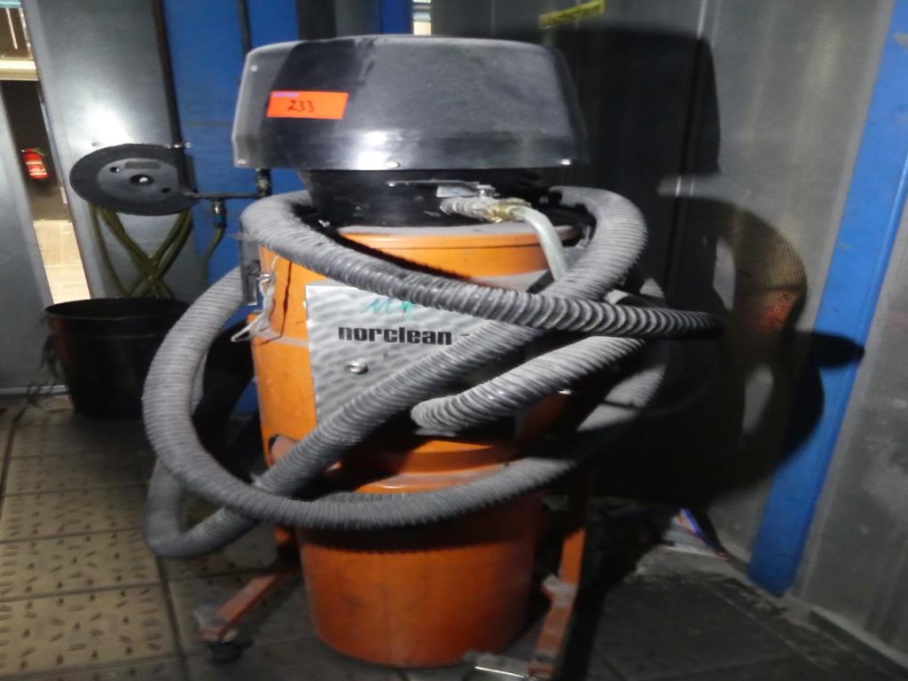 Used Industrial vacuum cleaner for Sale (Auction Premium) | NetBid Industrial Auctions