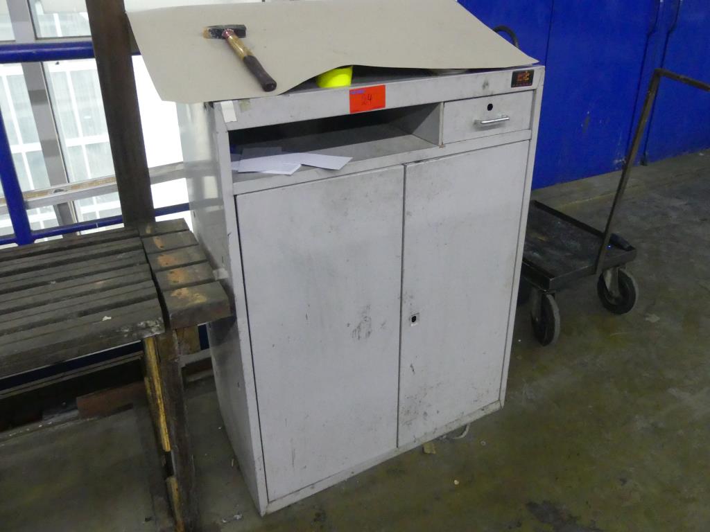 Used Desk for Sale (Auction Premium) | NetBid Industrial Auctions