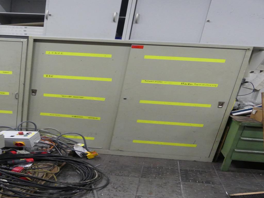 Used Sliding steel door wardrobe for Sale (Auction Premium) | NetBid Industrial Auctions