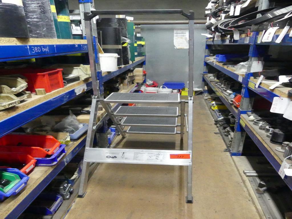 Used Jumbo Folding step for Sale (Auction Premium) | NetBid Industrial Auctions