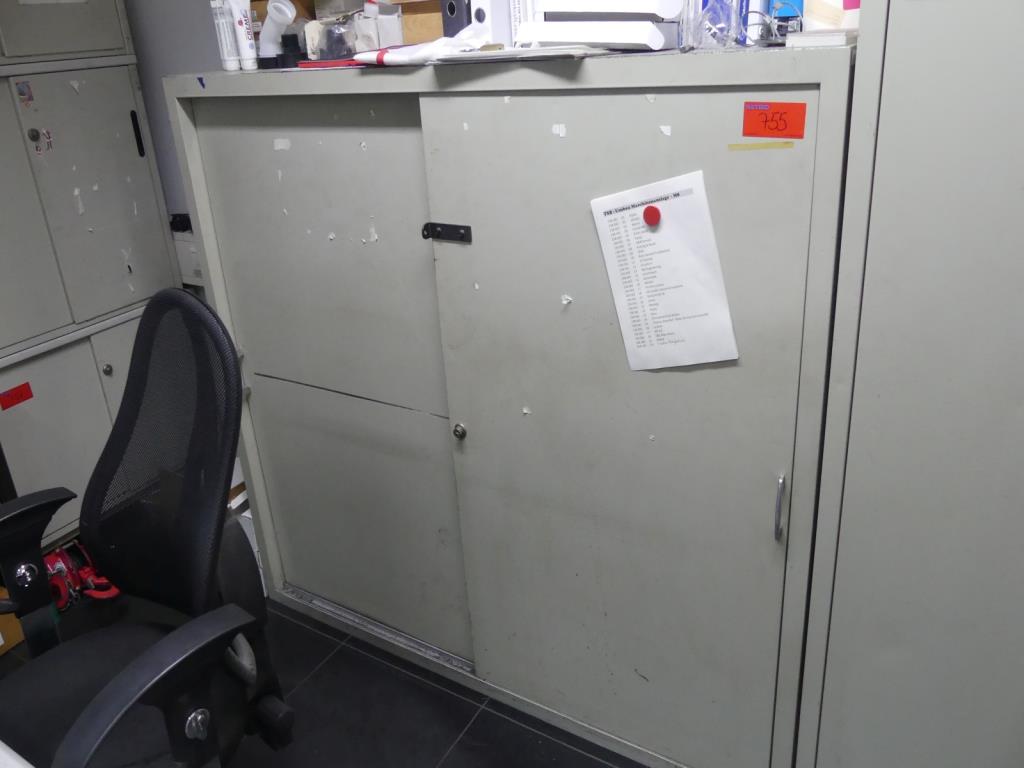 Used Highboard for Sale (Auction Premium) | NetBid Industrial Auctions