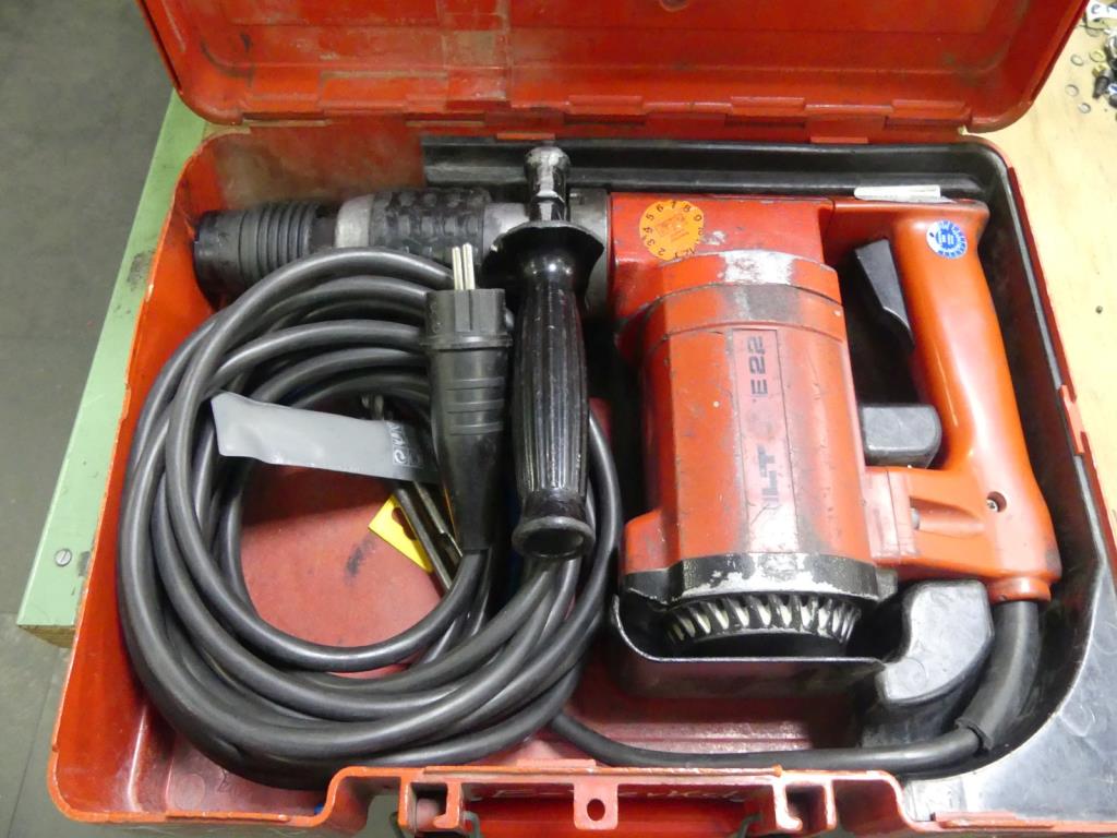 Used Hilti TE 22 Hammer drill for Sale (Auction Premium) | NetBid Industrial Auctions