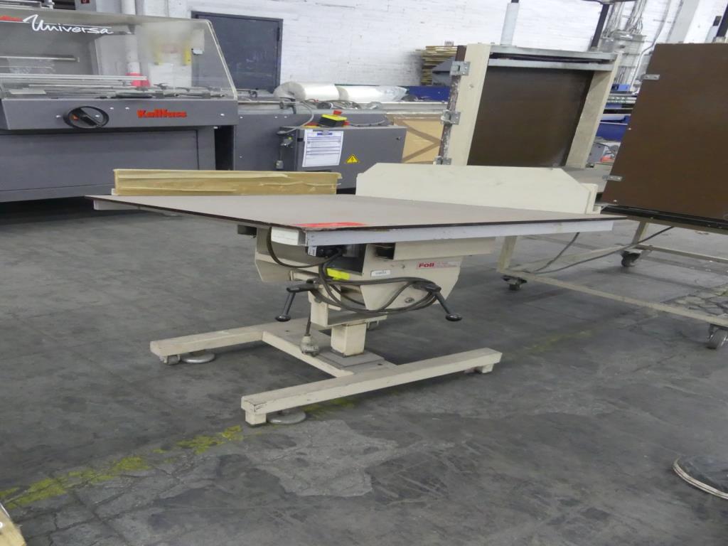 Used Föll GmbH Vibrating table for Sale (Auction Premium) | NetBid Industrial Auctions