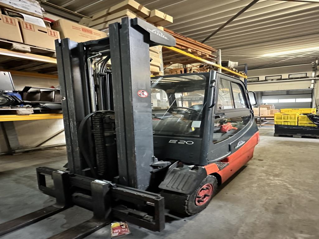 Used Linde E20-02 Electric forklift truck for Sale (Auction Premium) | NetBid Industrial Auctions