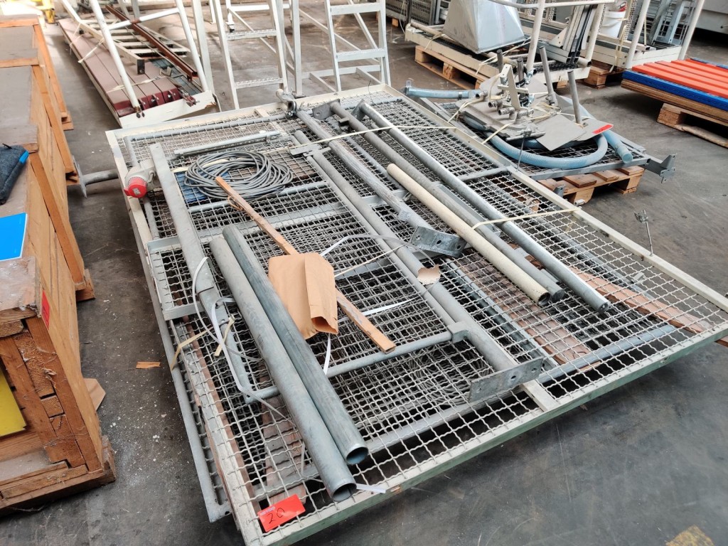 Used 1 Posten Grille/ Enclosure for Sale (Auction Premium) | NetBid Industrial Auctions