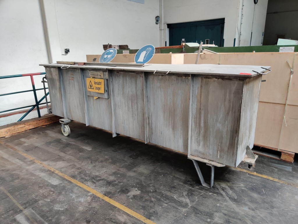 Used Collecting container for Sale (Auction Premium) | NetBid Industrial Auctions