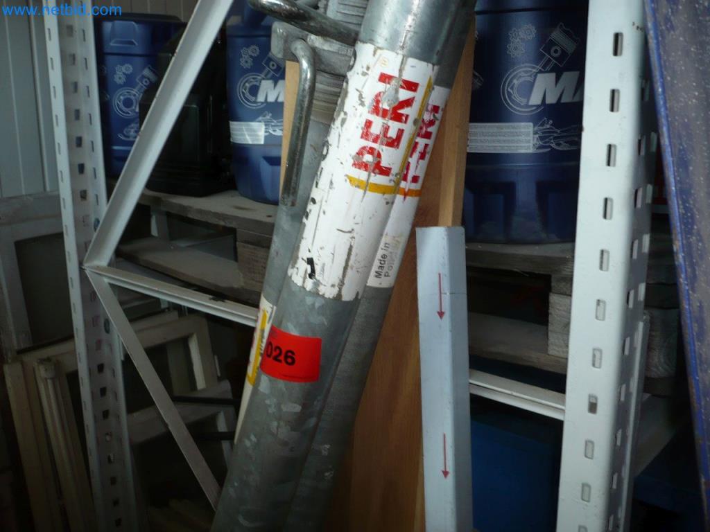 Used Peri PEP20-350 3 Industriestützen for Sale (Auction Premium) | NetBid Industrial Auctions