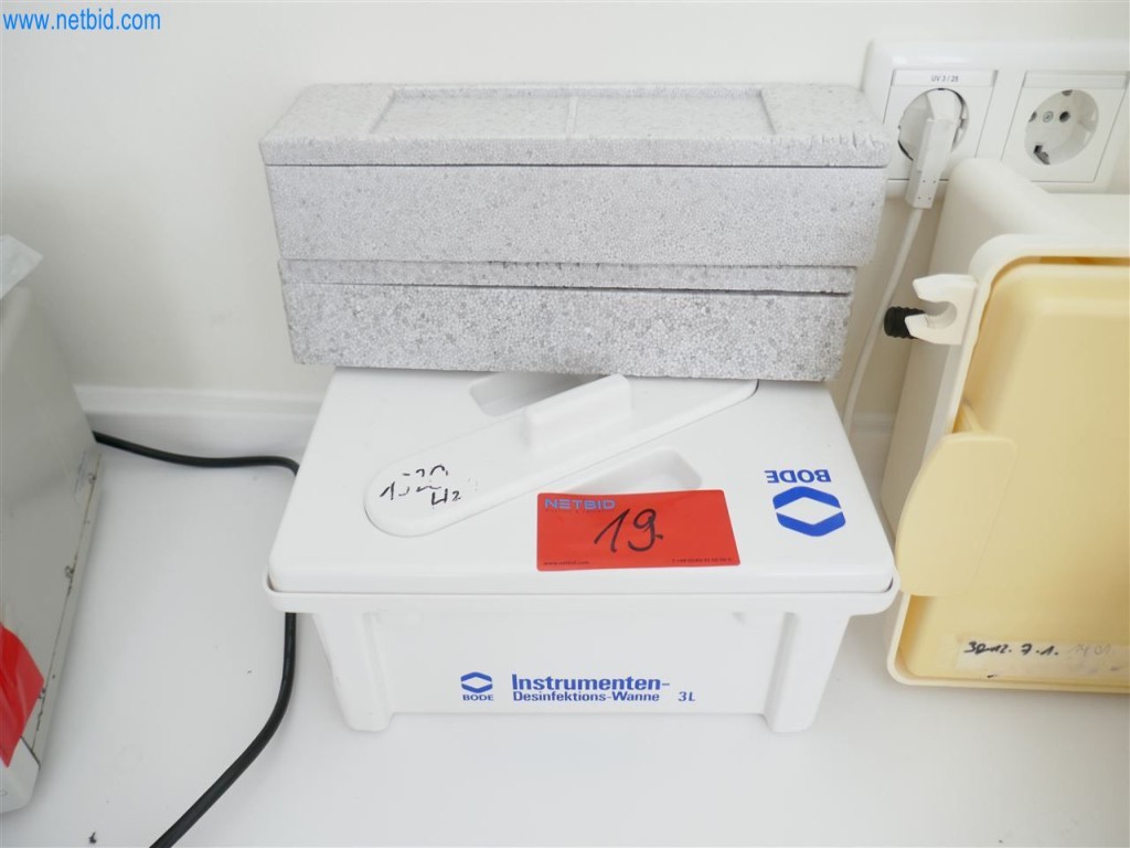 Used EPPENDORF Comfortpipette 4700 2 Pipete Comfort for Sale (Auction Premium) | NetBid Slovenija