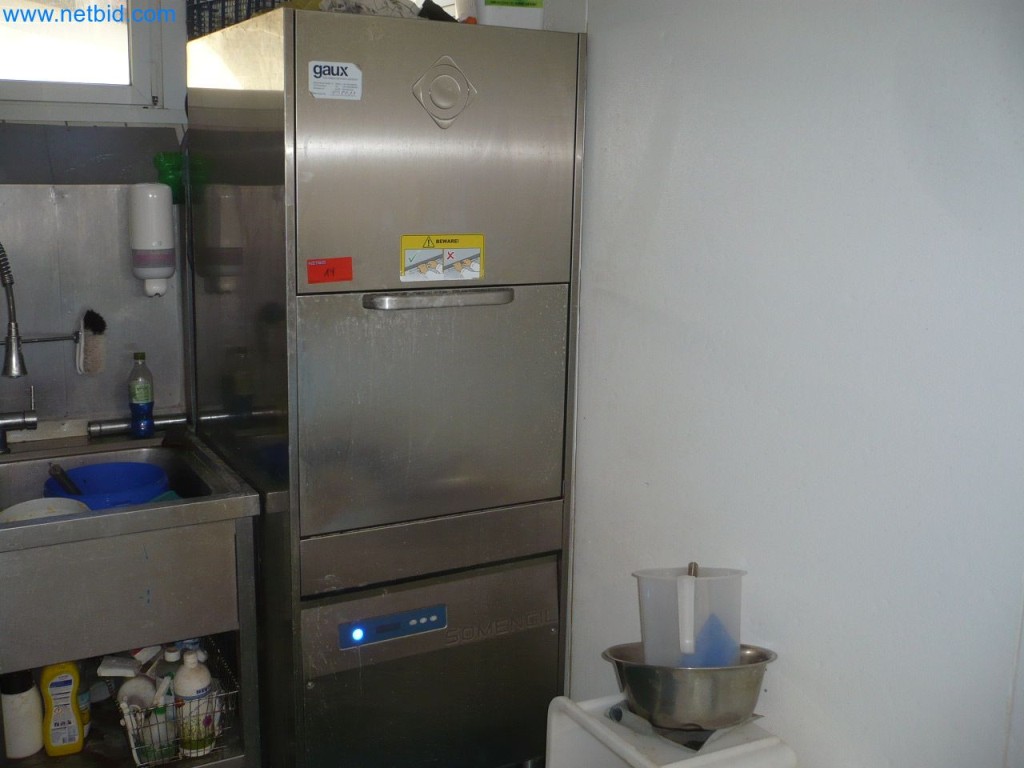 Used Somengil Hood-type dishwasher for Sale (Auction Premium) | NetBid Industrial Auctions