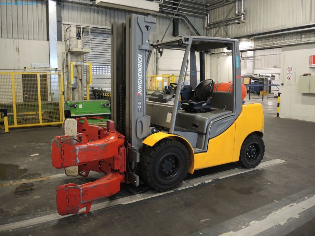 Used Jungheinrich TFGS50S Gas forklift truck for Sale (Auction Premium) | NetBid Industrial Auctions