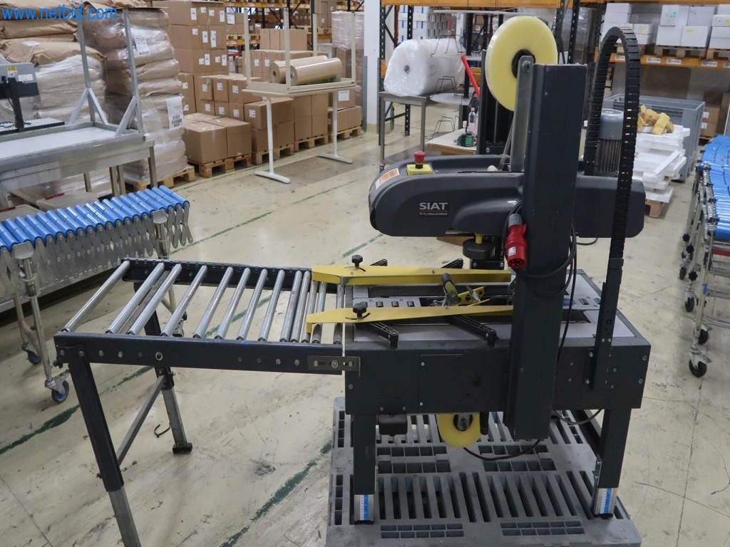 SIAT SK20-2" halbautomatischer Kartonverschließer gebraucht kaufen (Auction Premium) | NetBid Industrie-Auktionen