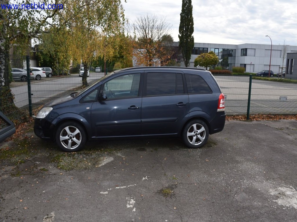 Used Opel Zafira PKW for Sale (Auction Premium) | NetBid Industrial Auctions