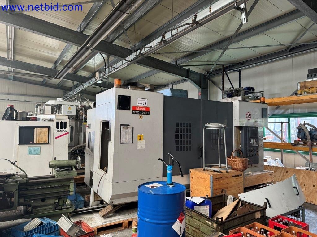 Mazak VTC-200C 3-Achs-CNC-Vertikal-Bearbeitungszentrum (BAZ 39)