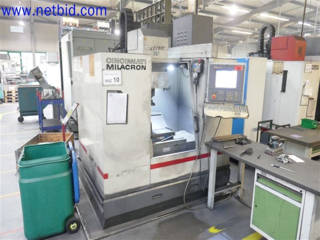 Cincinnati Milacron Arrow 500 Centro de mecanizado CNC (BAZ 10)