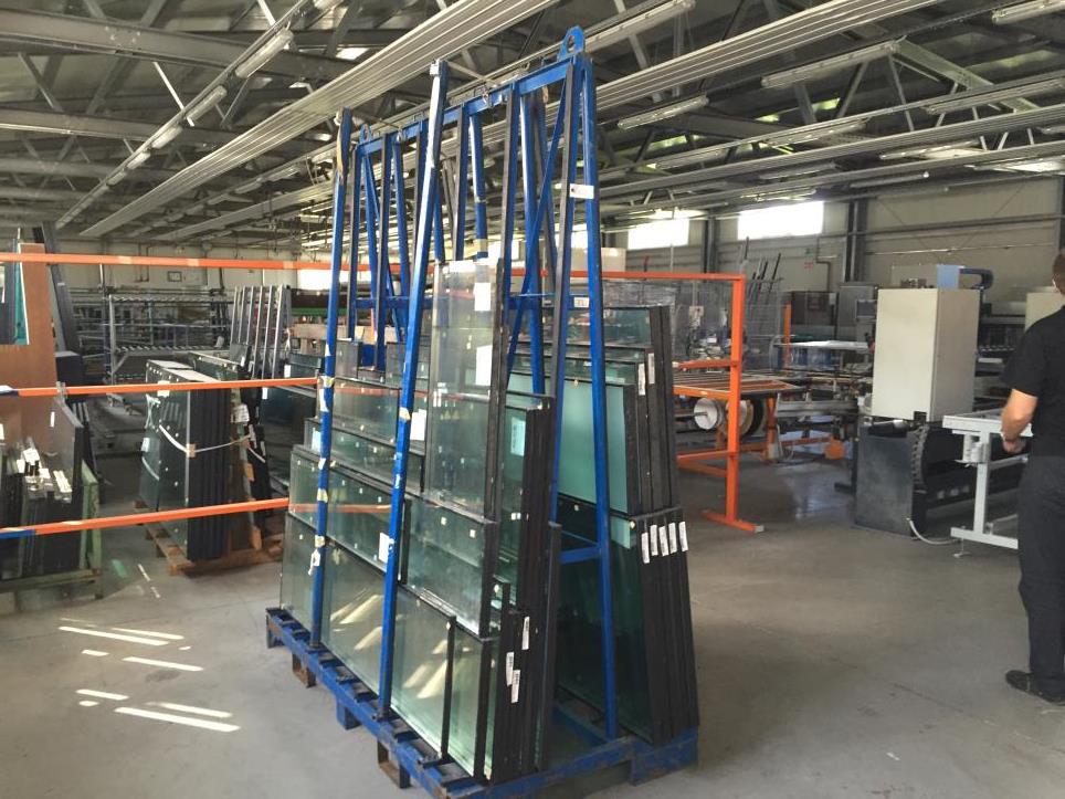 Various steel racks for glass (Auction Premium) | NetBid España