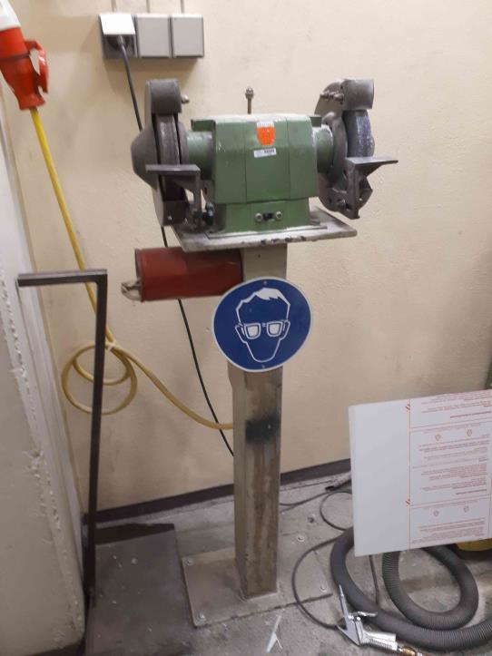 Used Bench grinder for Sale (Auction Premium) | NetBid Industrial Auctions