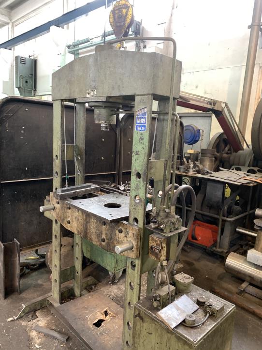 Used OMCN 162/R VERKAUFT Pritisnite for Sale (Online Auction) | NetBid Slovenija