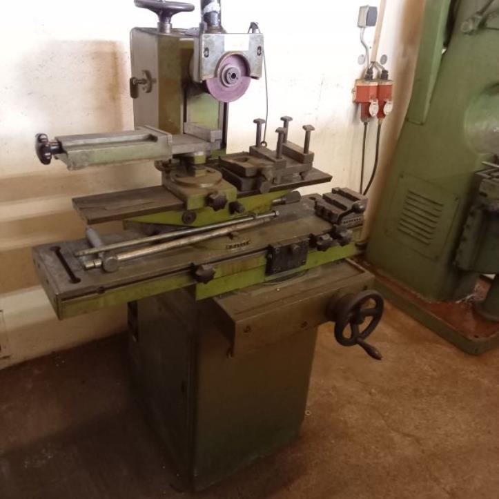 Used WERKÖ WSU 200 Grinding machine for Sale (Auction Premium) | NetBid Industrial Auctions