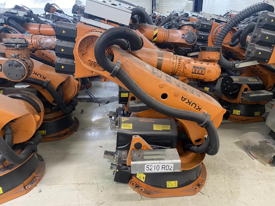 KUKA  Package 4 - Industrial robots KUKA - VKR2 72 pcs kupisz używany(ą) (Auction Premium) | NetBid Polska