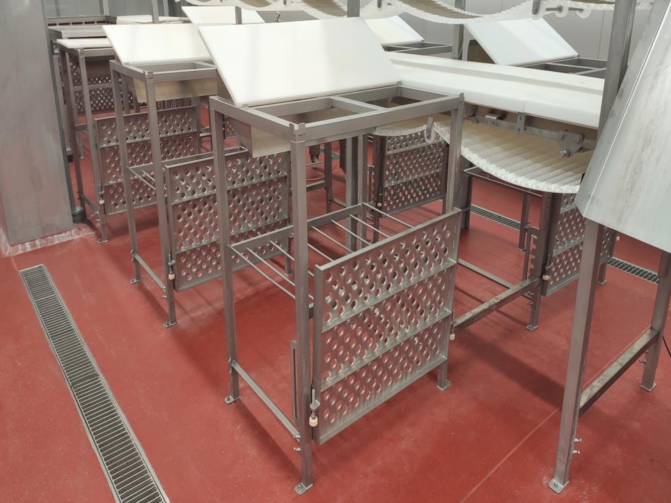 Used Bonner Butcher tables Butcher line (18 pcs) for Sale (Auction Premium) | NetBid Slovenija