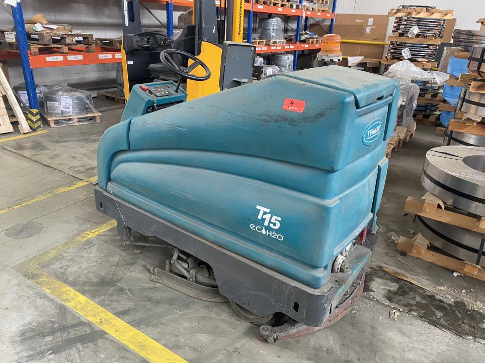 Used Tennant T15 Floor Scrubber for Sale (Auction Premium) | NetBid Industrial Auctions