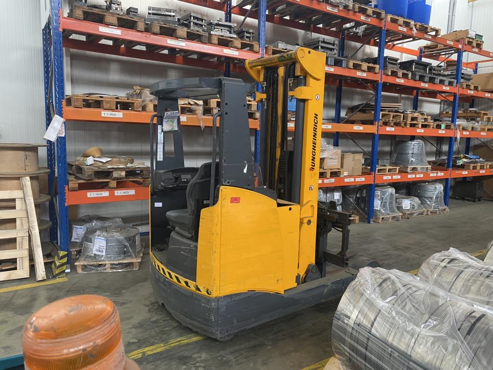 Used Jungheinrich ETV335 Electric Forklift Truck for Sale (Auction Premium) | NetBid Industrial Auctions
