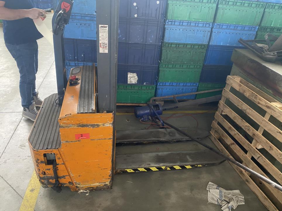 Used Still G120 Electric Pallet Forklift for Sale (Auction Premium) | NetBid Industrial Auctions