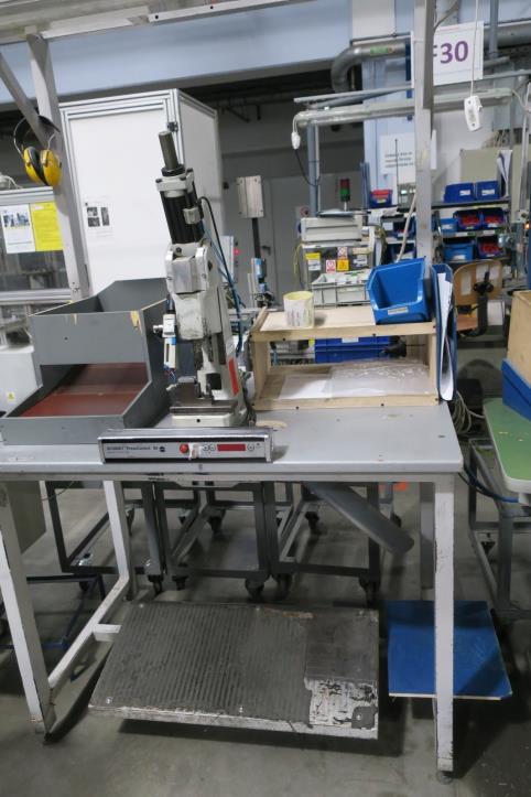 Used Schmidt 32-151 Pneumatic press for Sale (Auction Premium) | NetBid Industrial Auctions