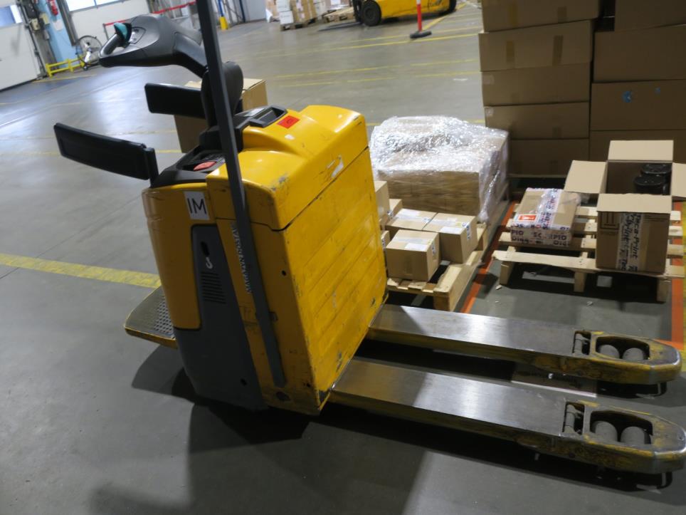 JUNGHEINRICH ERE 120 Electric pallet truck