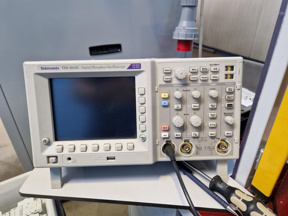 Used Tektronix TDS 3032C Two-channel oscilloscope for Sale (Auction Premium) | NetBid Industrial Auctions